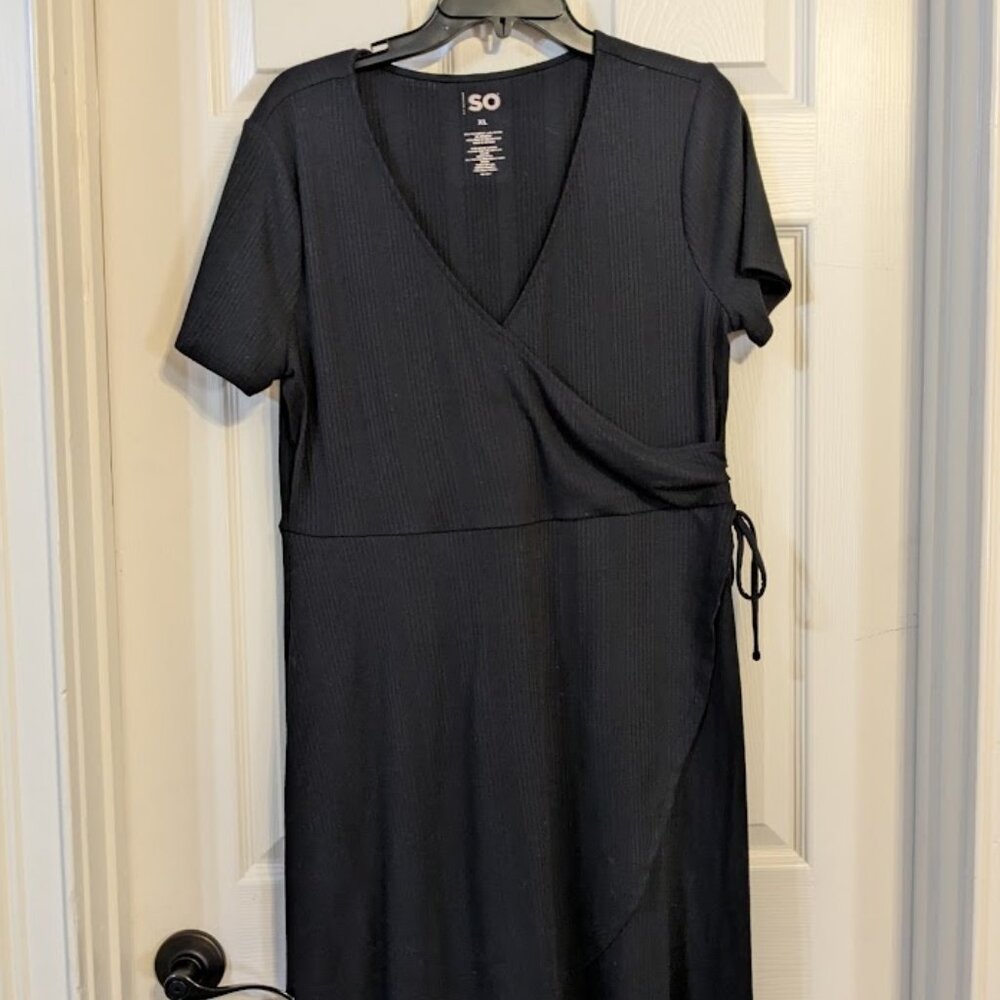 SO Black Knit Knee-Length Dress